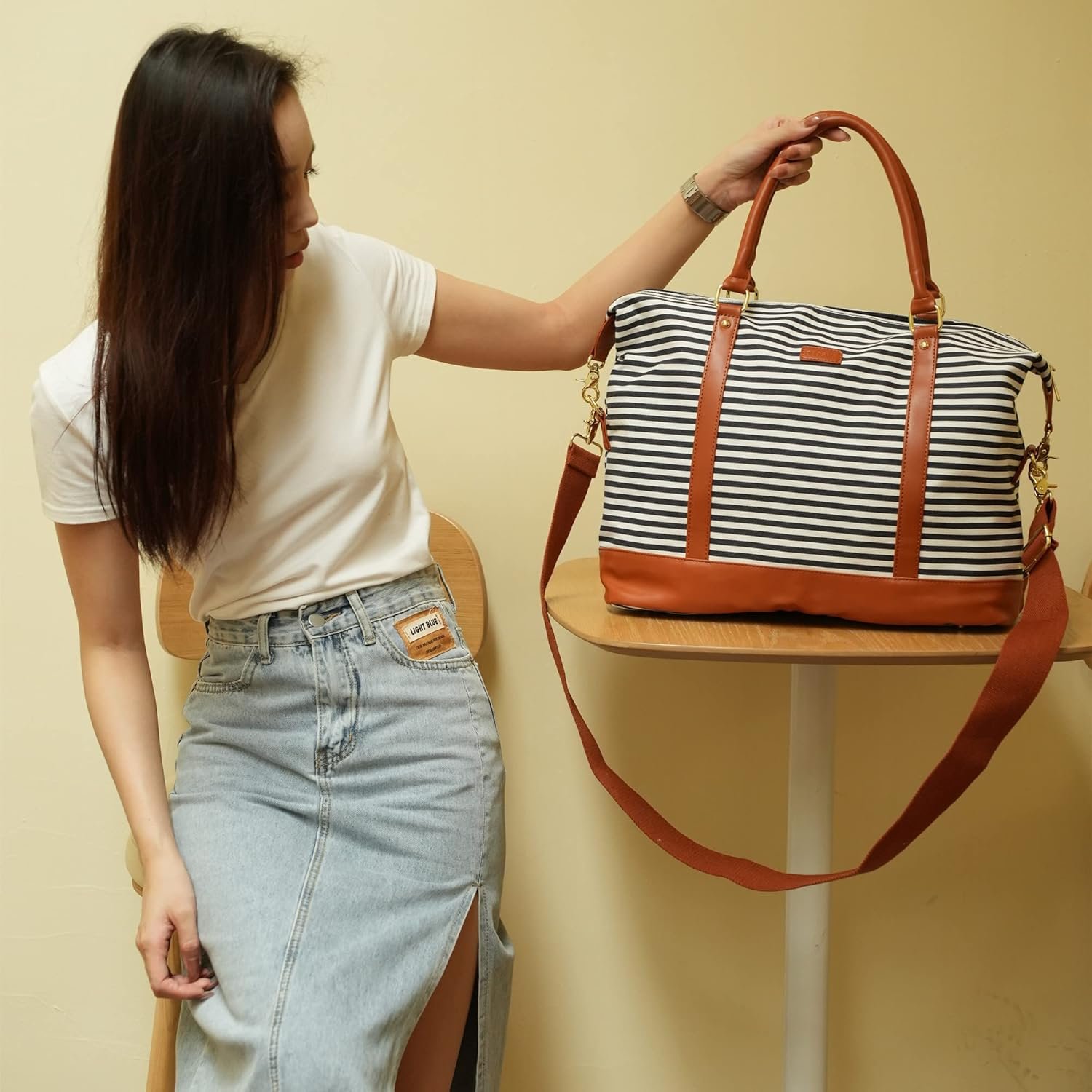 Manufacturer Private Label HB-28 Women's Canvas Travel Weekender Overnight Carry-on Duffel Tote Bag Custom Logo