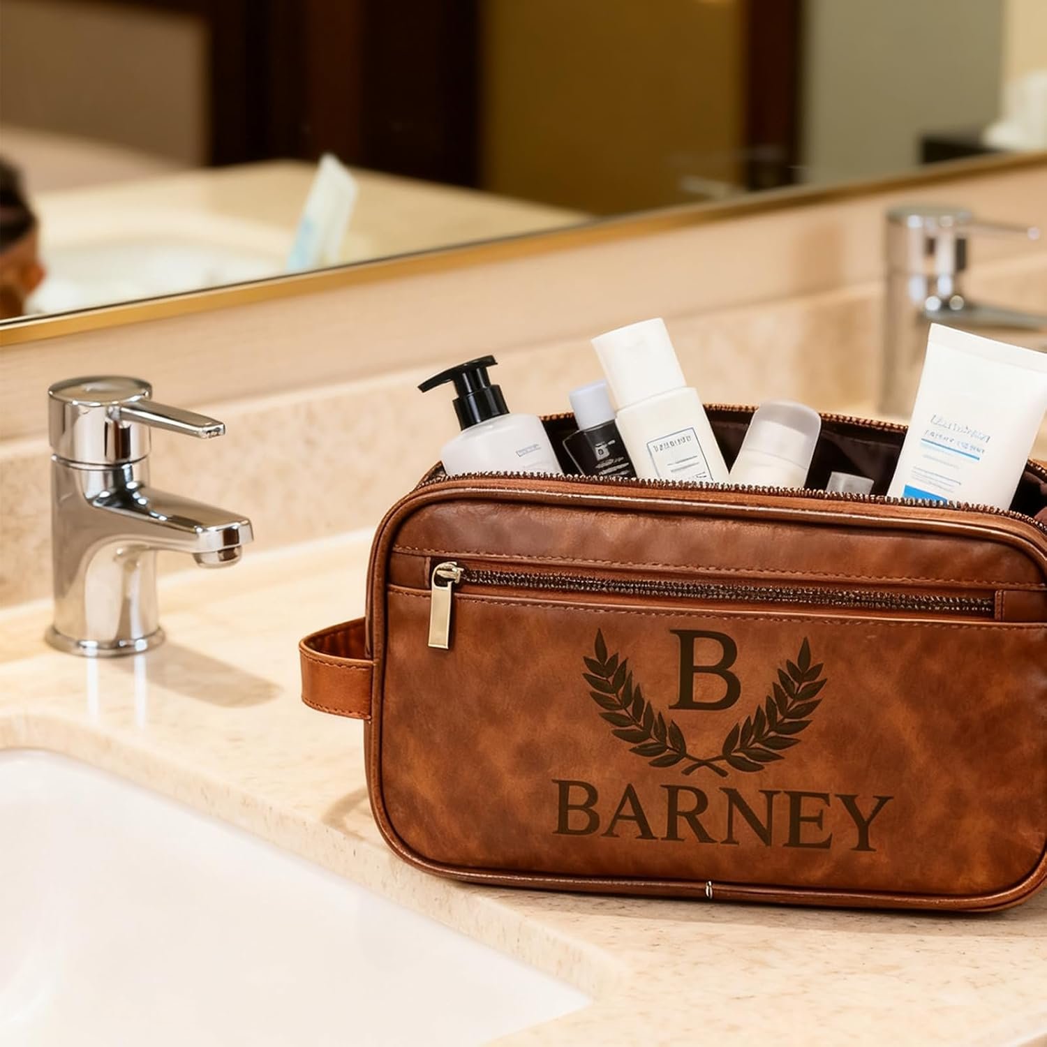 Custom Logo Personalized Engraved Leather Toiletry Travel Bag for Men Private Label Groomsmen Gifts Factory