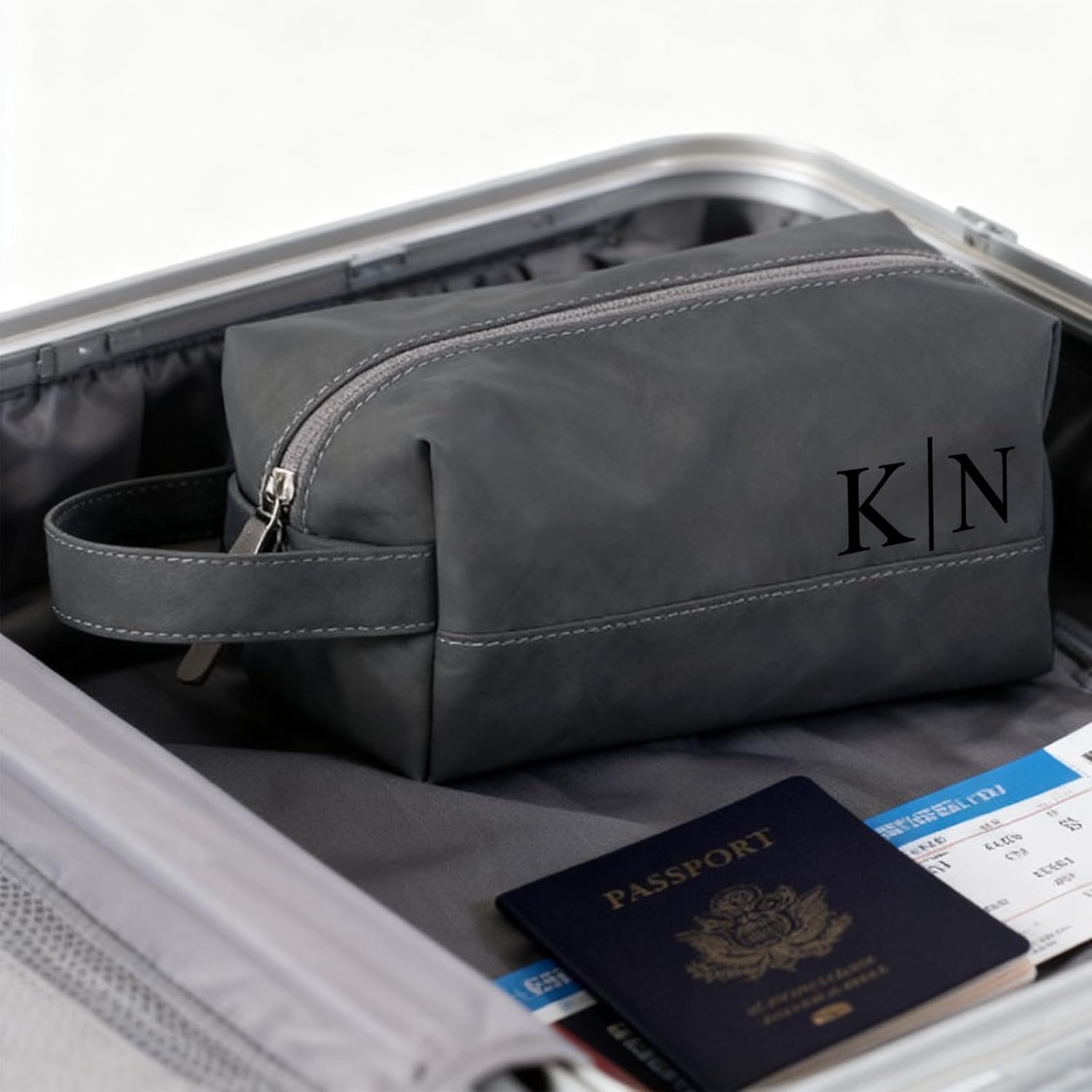 Private Label Toiletry Bag for Men Custom Logo Engraved Leather Travel Bag Manufacturer Groomsmen Gifts