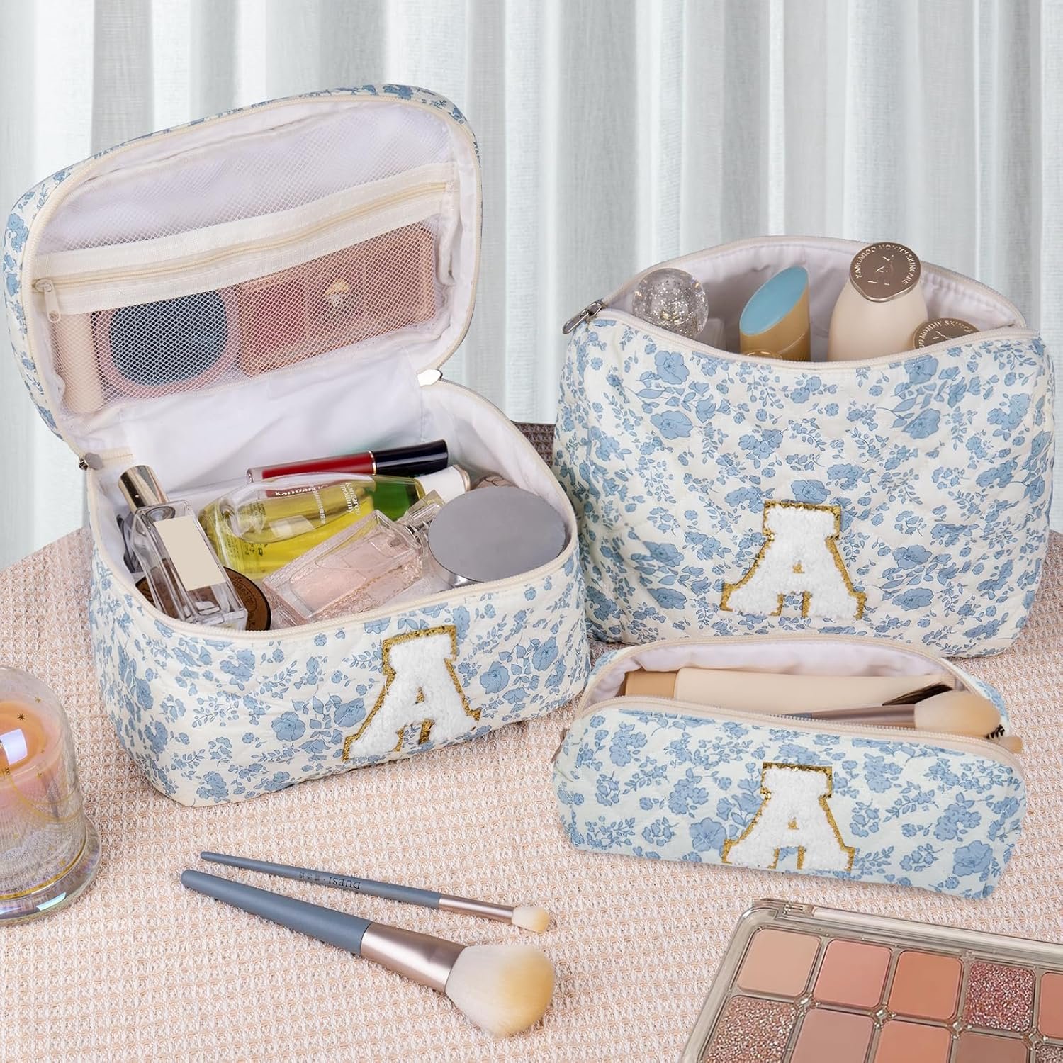 Custom Logo Initial Personalized Quilted Makeup Bag Set Large Floral Cosmetic Bag Private Label for Women Cotton Flower Travel Toiletry Bag Manufacturer Blue Flower S