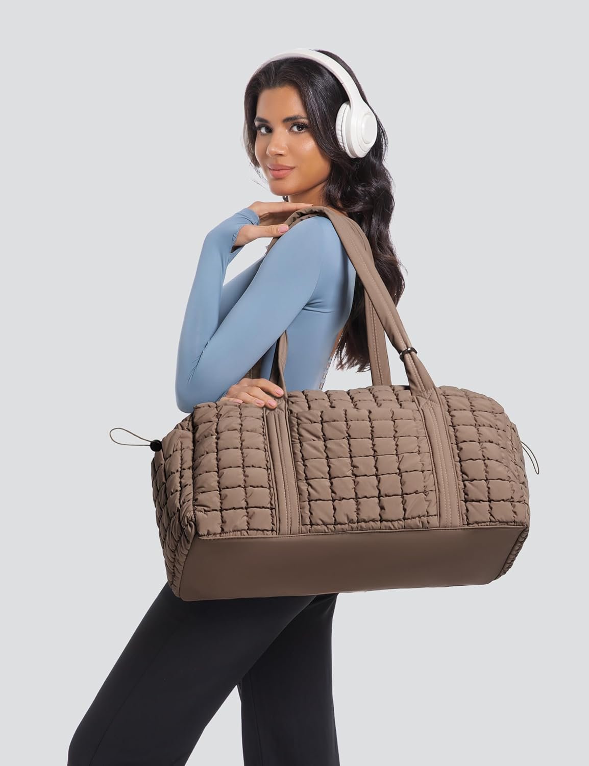 Custom Logo Quilted Travel Duffle Bag for Women Medium Weekender Puffer Overnight Bag Private Label Large Soft Puffy Duffel Carry-On Gym Lightweight Personal Item Travel Bag Manufacturer Custom Logo Quilted Travel Duffle Bag for Women Medium Weekender Puffer Overnight Bag Private Label Large Soft Puffy Duffel Carry-On Gym Lightweight Personal Item Travel Bag Manufacturer