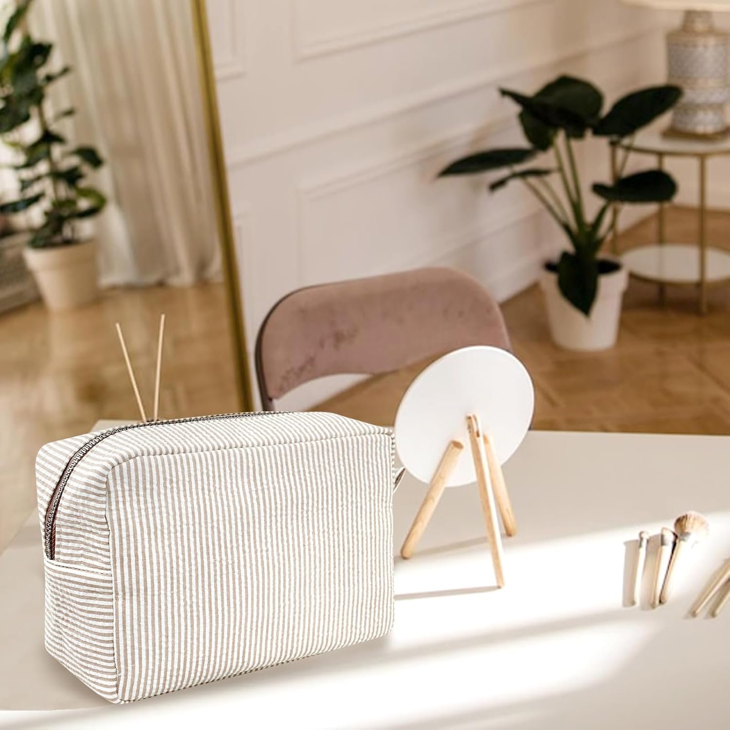 Manufacturer Seersucker Cosmetic Bags for Women, Custom Logo Travel Toiletry Stripe Makeup Organizer, Private Label Large Aesthetic Storage Pouch Brown