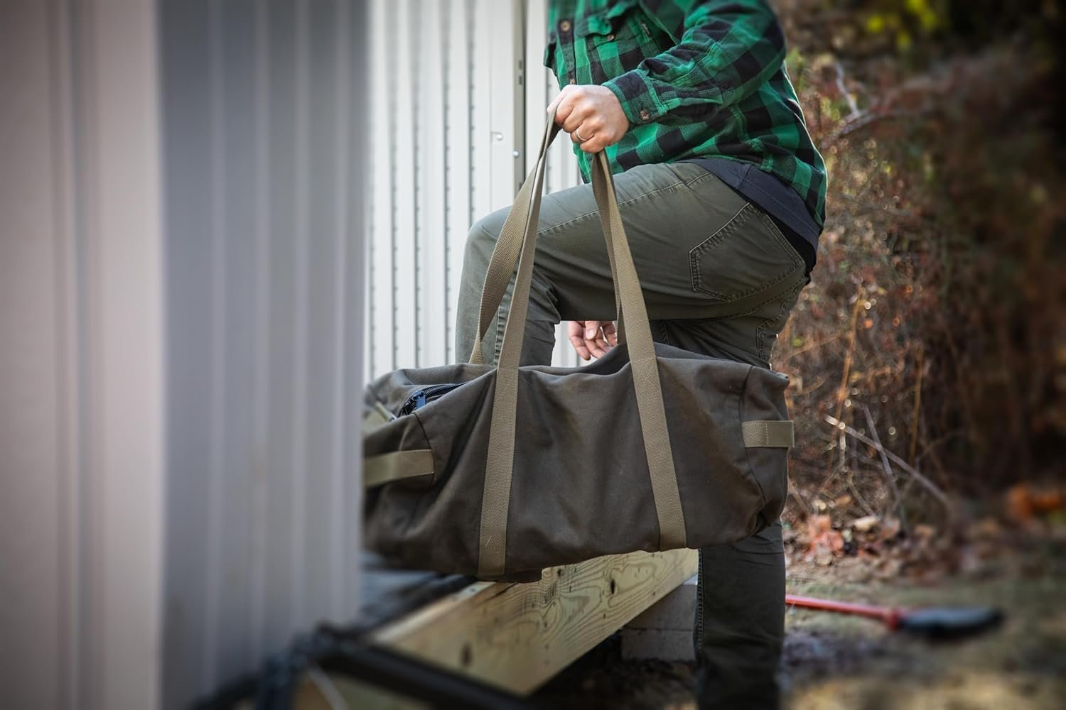 Private Label Waxed Canvas All Purpose Military Style Duffle Bag Custom Logo Water-Resistant Adjustable Strap Fully Lined Double Zipper Closure Heavy Duty Olive Green Manufacturer
