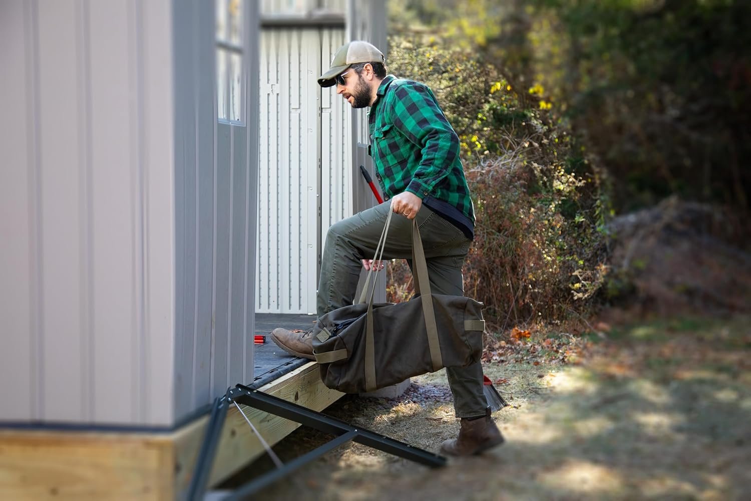 Private Label Waxed Canvas All Purpose Military Style Duffle Bag Custom Logo Water-Resistant Adjustable Strap Fully Lined Double Zipper Closure Heavy Duty Olive Green Manufacturer