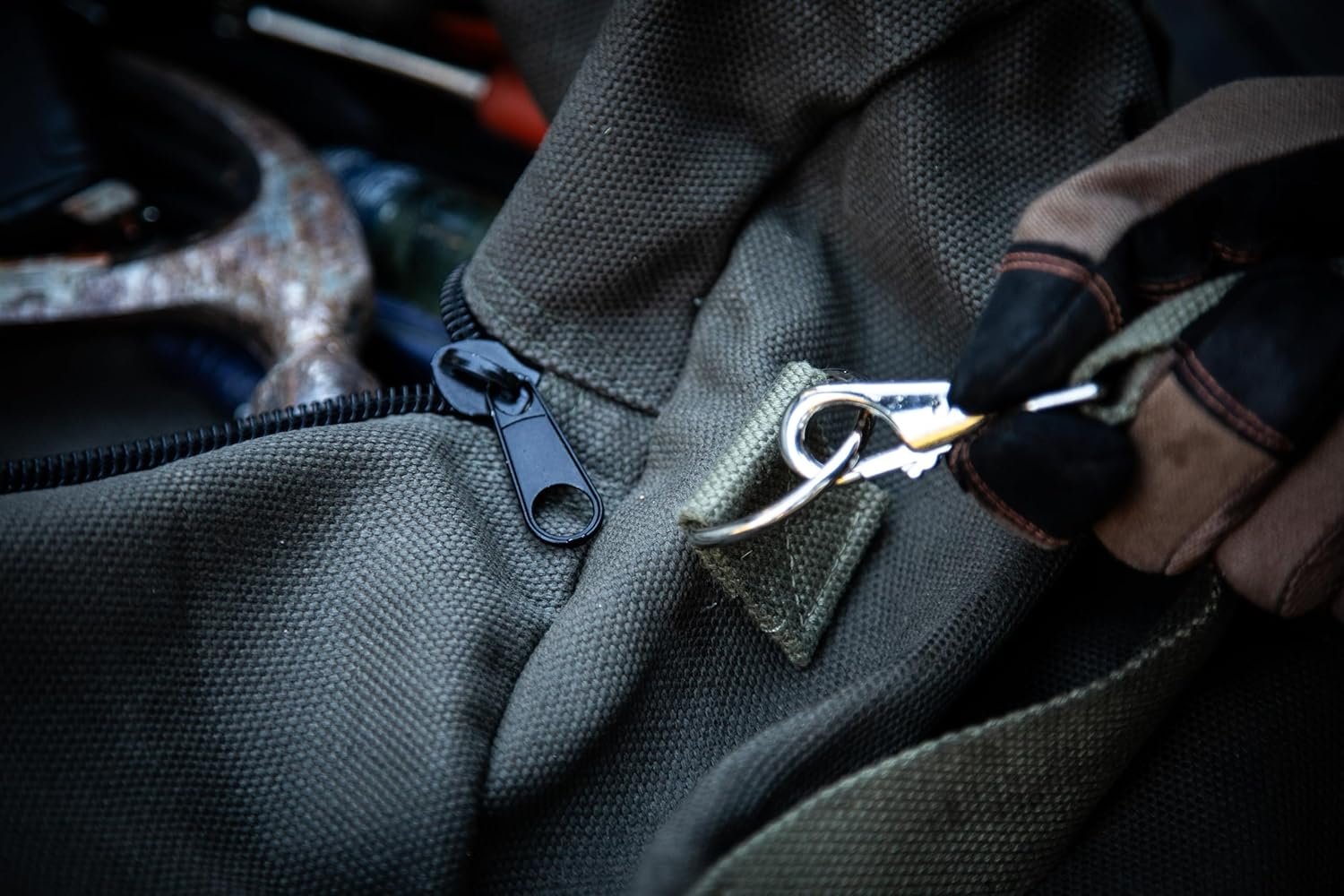 Private Label Waxed Canvas All Purpose Military Style Duffle Bag Custom Logo Water-Resistant Adjustable Strap Fully Lined Double Zipper Closure Heavy Duty Olive Green Manufacturer