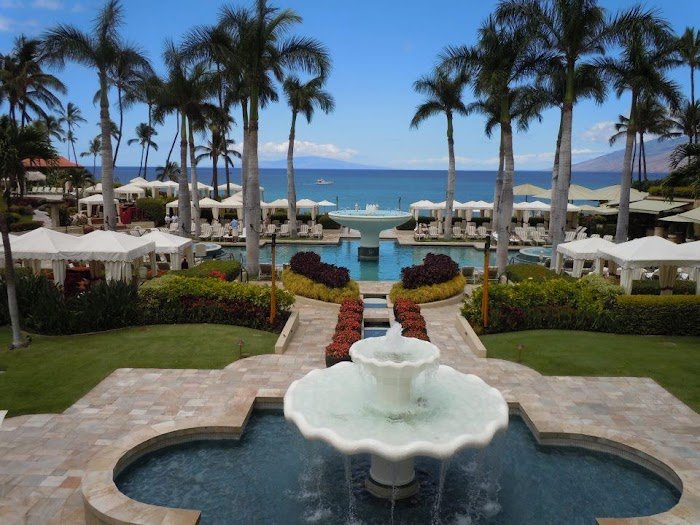 Should You Book Your Dream Vacation with Elizabeth Holmes Travel Inc in Federal Way, WA? Honest Review